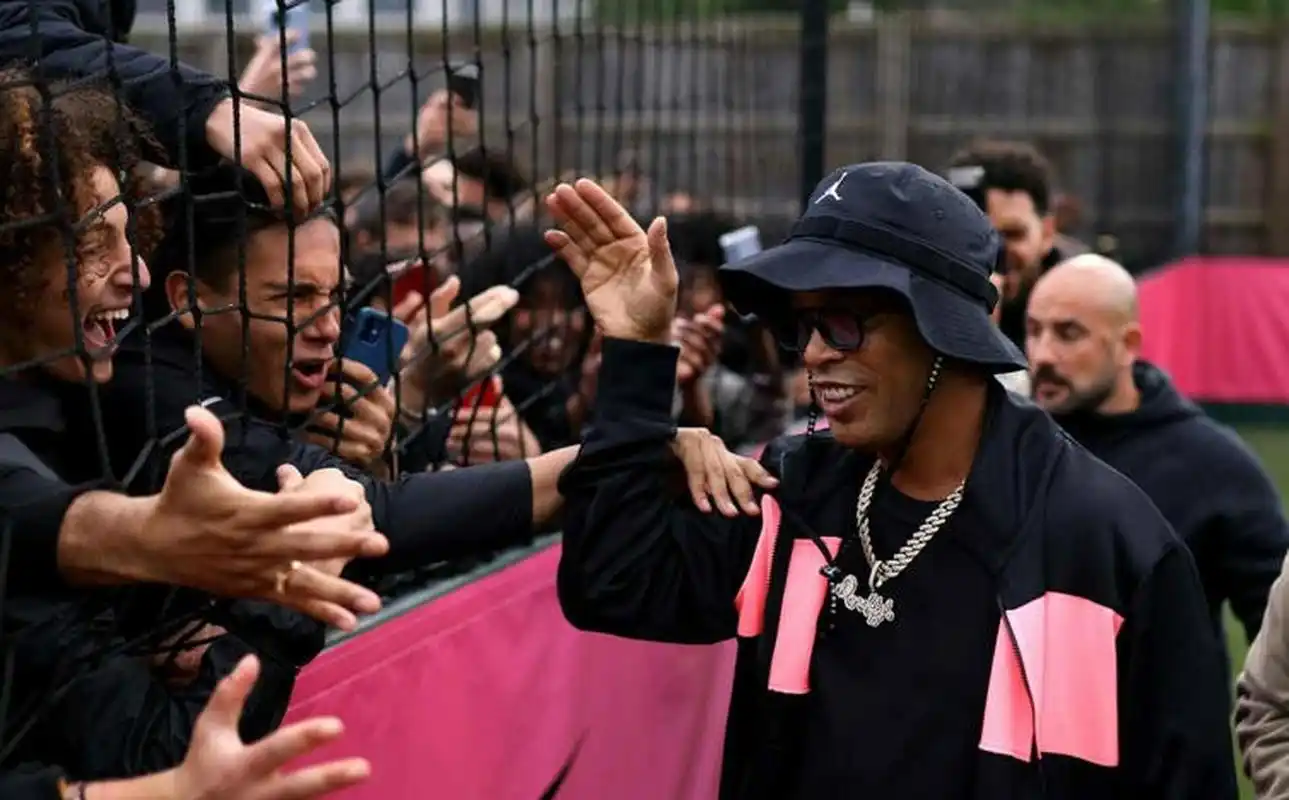 临诸多挑战 临诸多挑战