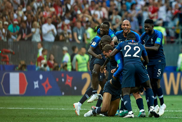 而中场的 而中场的